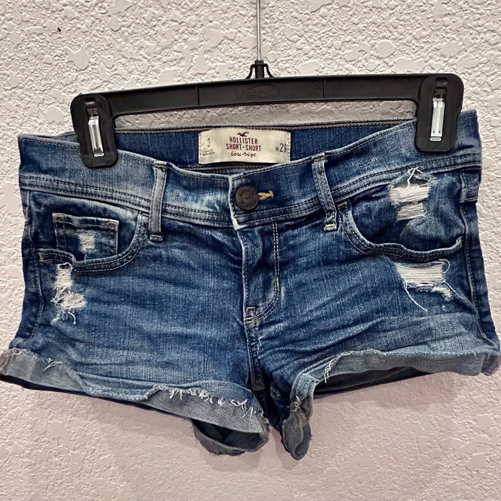 Hollister Women's Blue Denim Shorts B15